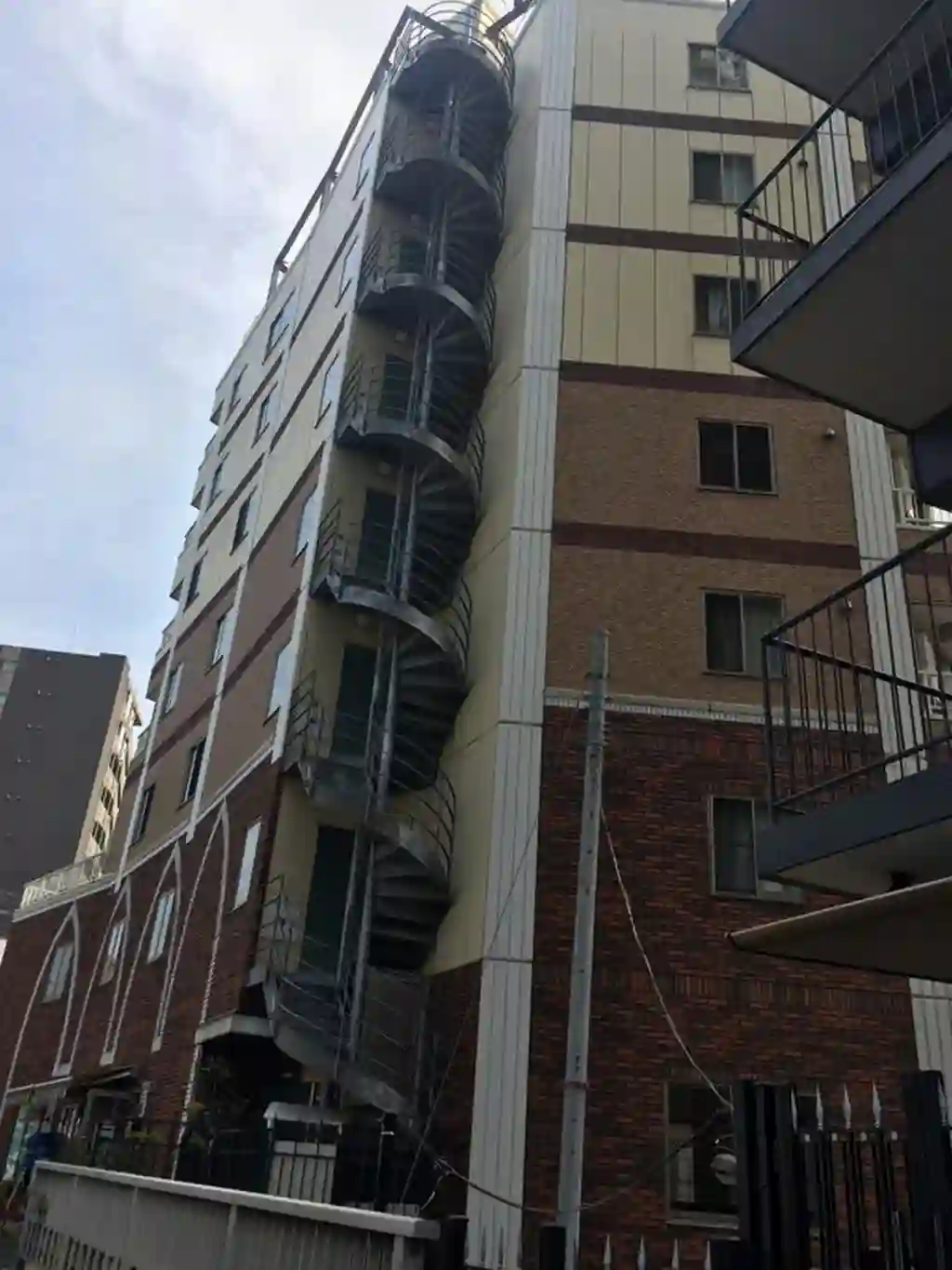スワンレイクイン新宿 外観